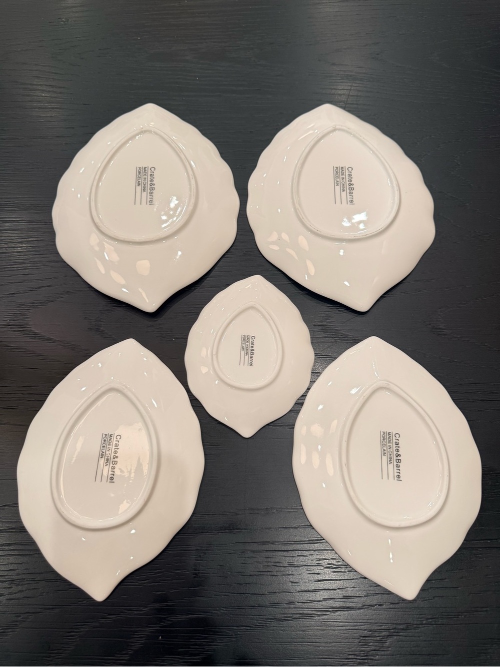 White Porcelain Crate & Barrel Leaf-Shaped Ceramic Serving Plates - Set of 5 - Picture 13 of 13